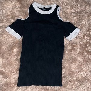 Very nice stretchy half and half shoulders black and white